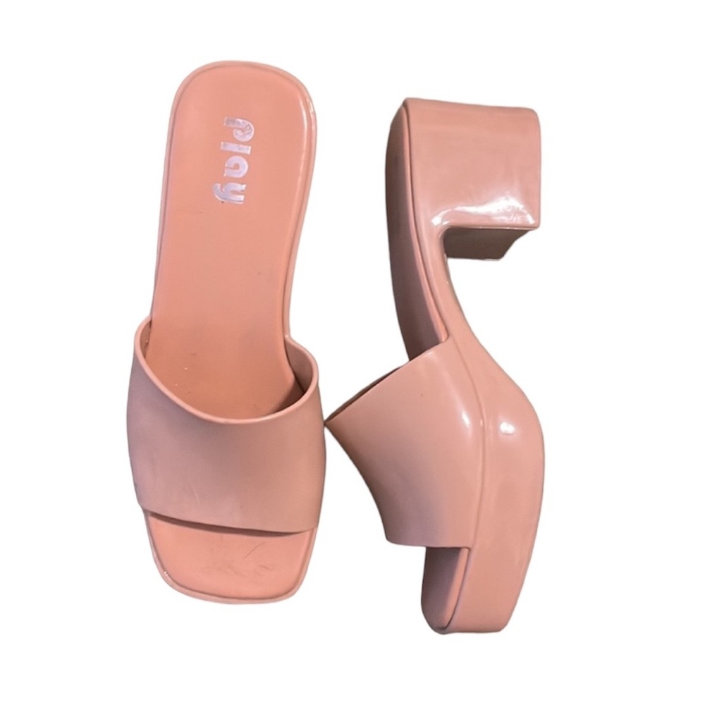 Jelly high heeled shoes